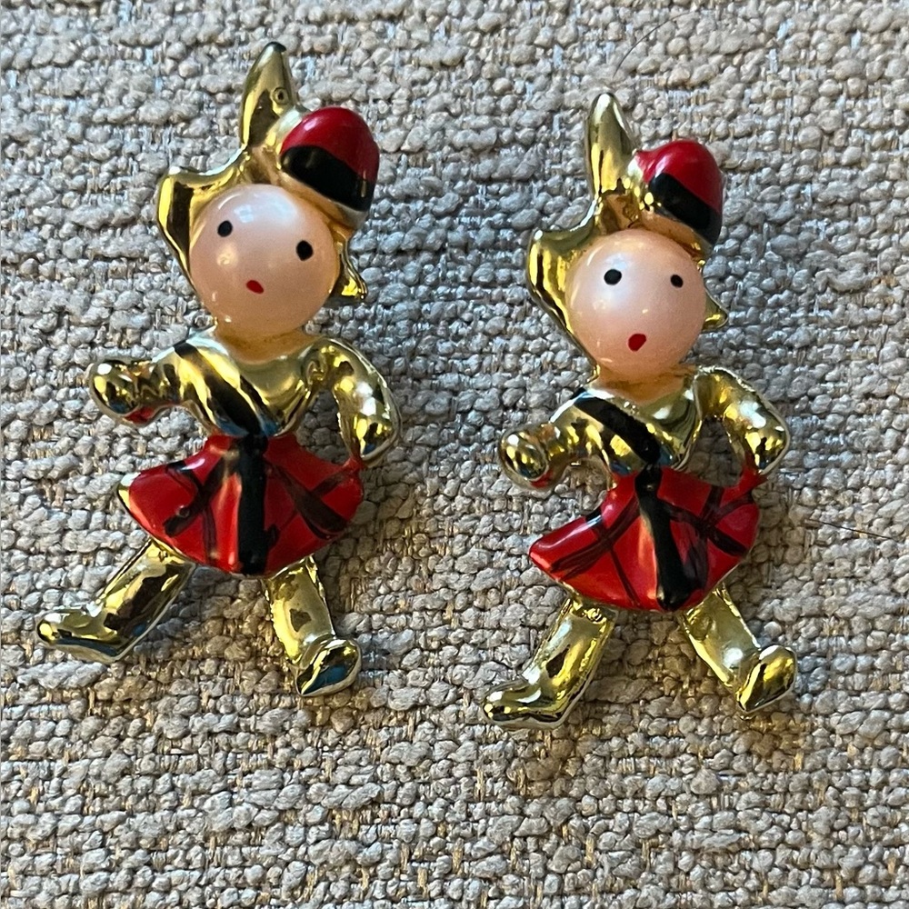 Vintage 1950’s Scottish Kilt Kinsmen Scatter Pins “Jelly Belly” Set Of Two